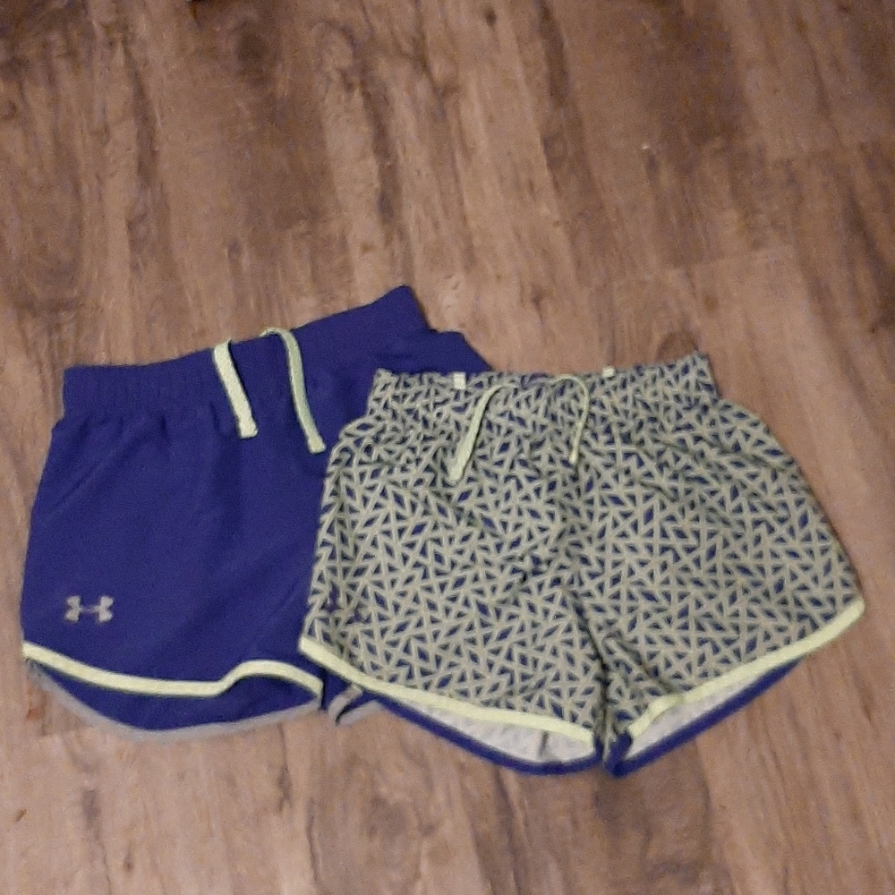 Set of Under Armour shorts